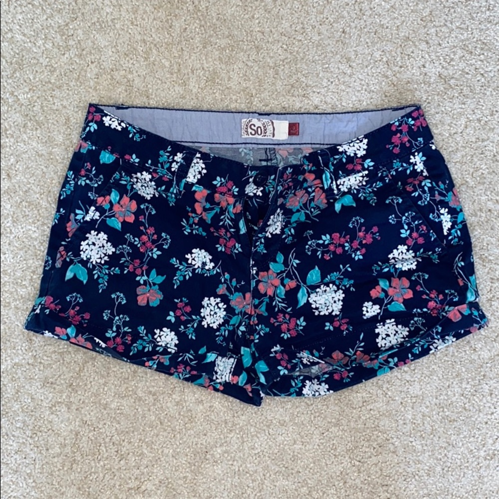 SO floral print shorts
